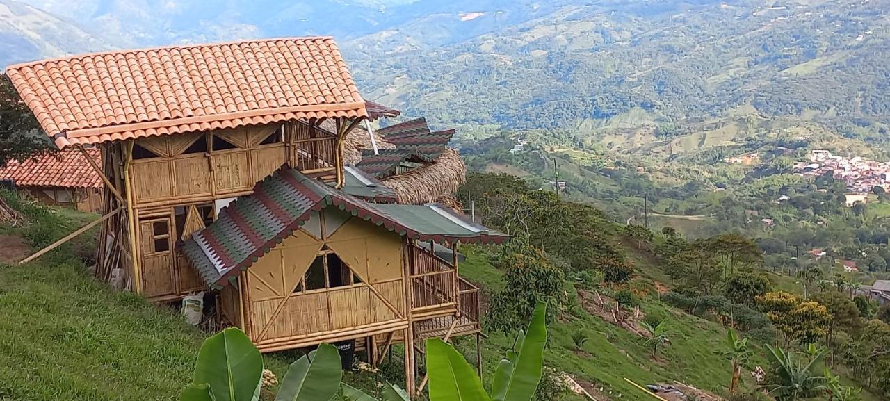 Ecohotel Soplo Del Tambo Cocorná Exteriör bild